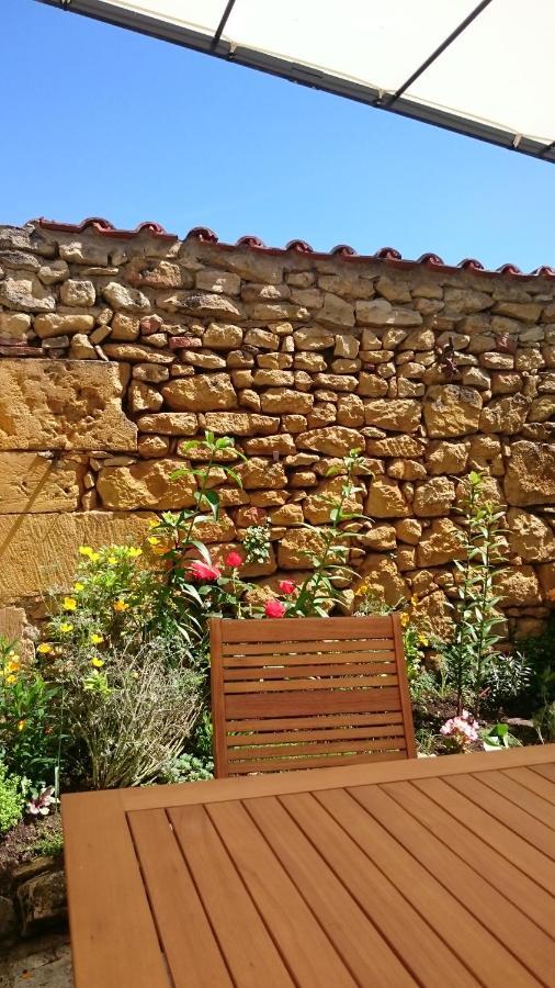 Rue Du Chateau Lalinde Εξωτερικό φωτογραφία